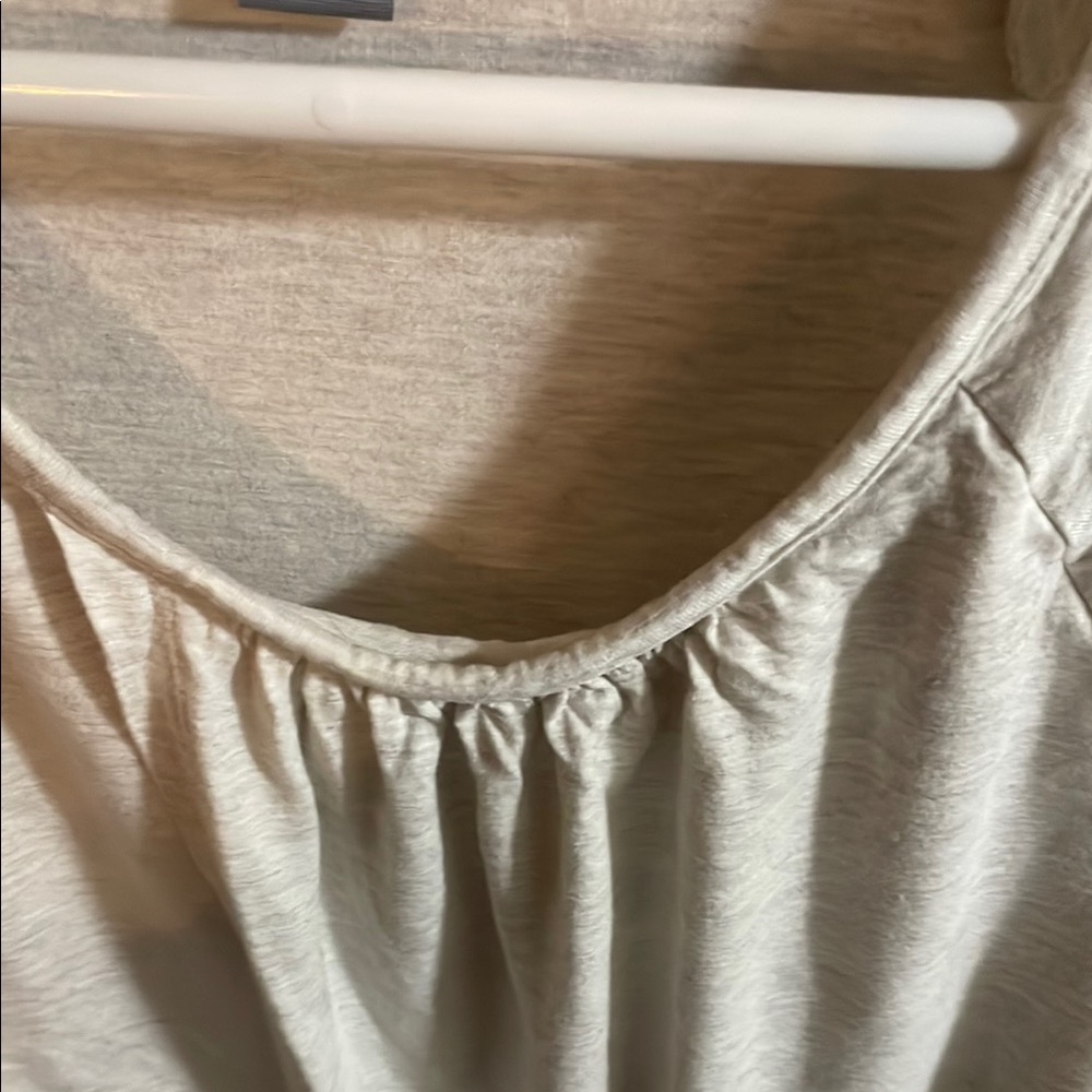 Old Navy Maternity Light Cream Short Sleeve Top - Picture 6 of 7